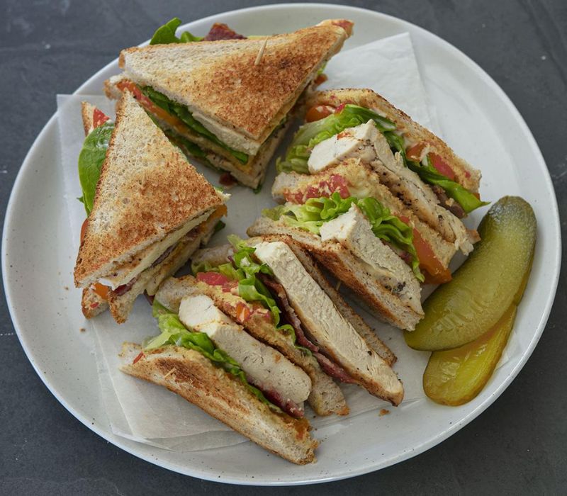 Top 10 đồ ăn mang đi du lịch tiện lợi, ngon miệng và dễ bảo quản 3