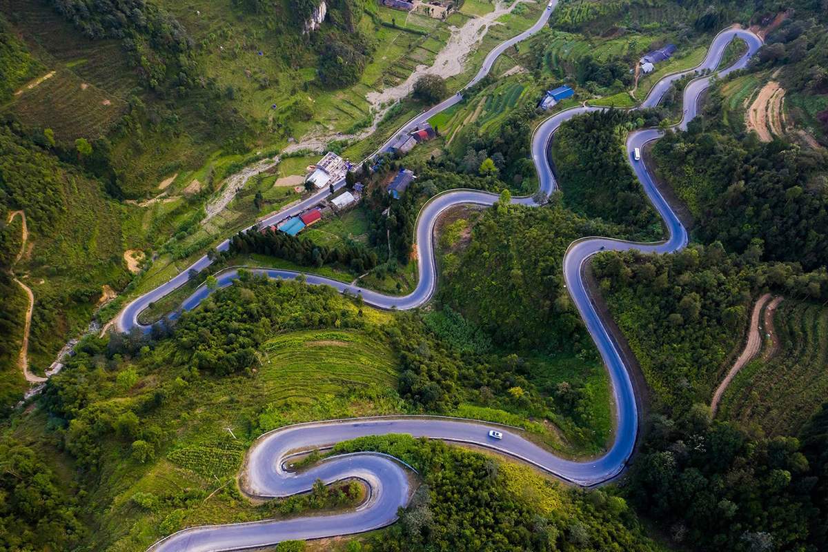 Dốc Bắc Sum - Hà Giang: Hùng vĩ con đường dẫn đến cổng trời 2
