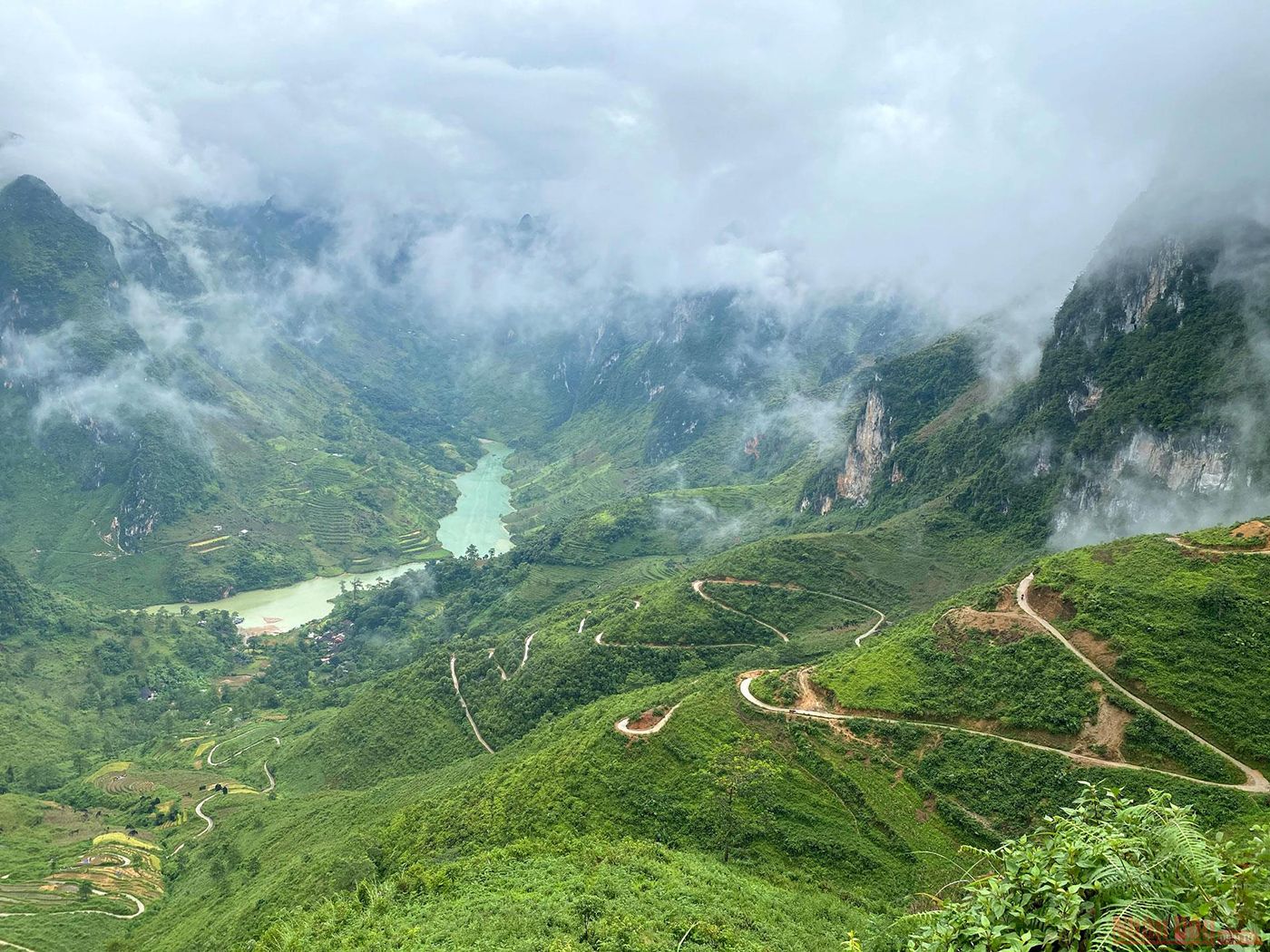 Dốc Tà Làng - Hà Giang: Xứng danh cung đường hiểm trở nhất vùng biên viễn 2