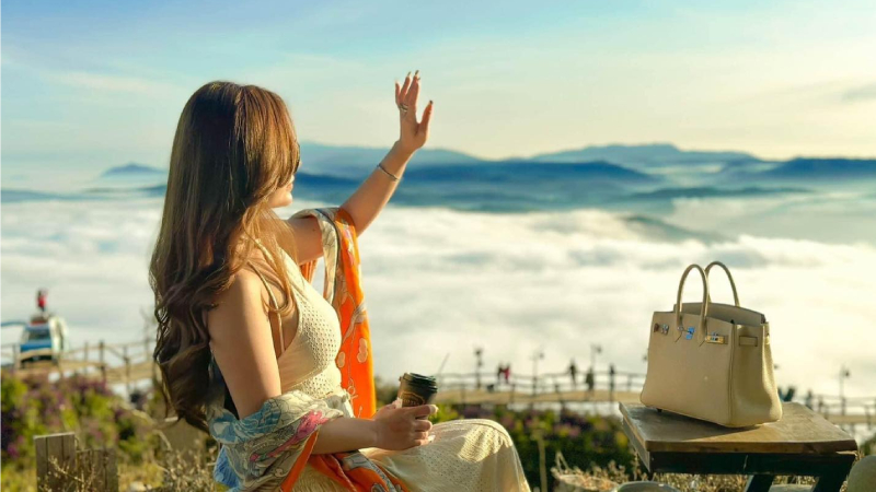 Săn mây đồi chè Cầu Đất: Thiên đường trong lành tại Đà Lạt 11