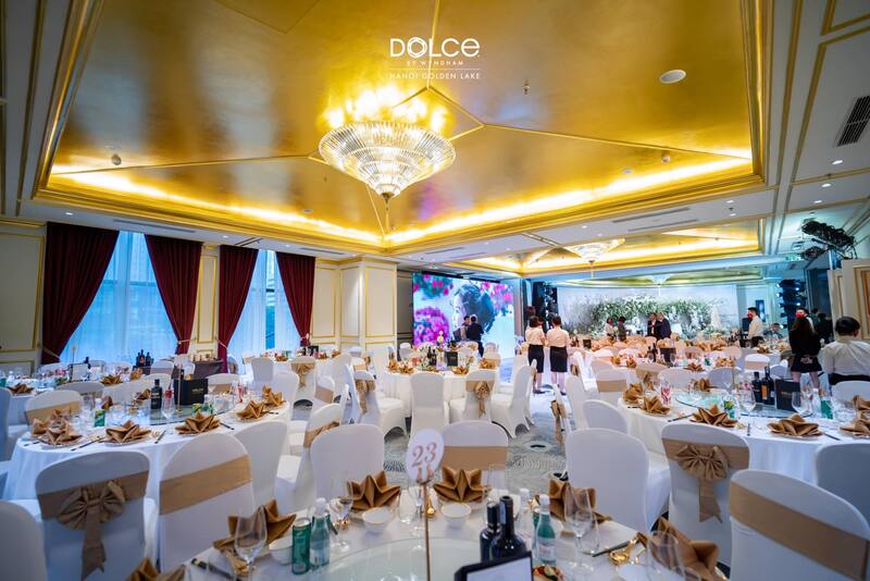 Khám phá khách sạn dát vàng Dolce By Wyndham Hanoi Golden Lake 11