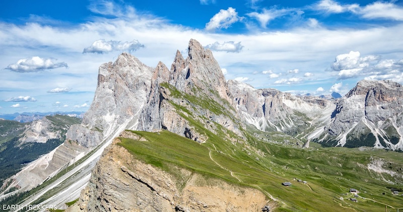 Rặng núi Dolomites, kiệt tác trên đá trong lòng tim Alps 10