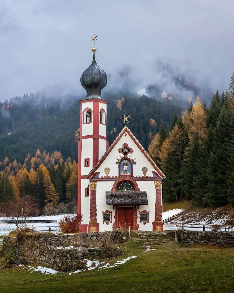 Rặng núi Dolomites, kiệt tác trên đá trong lòng tim Alps 17