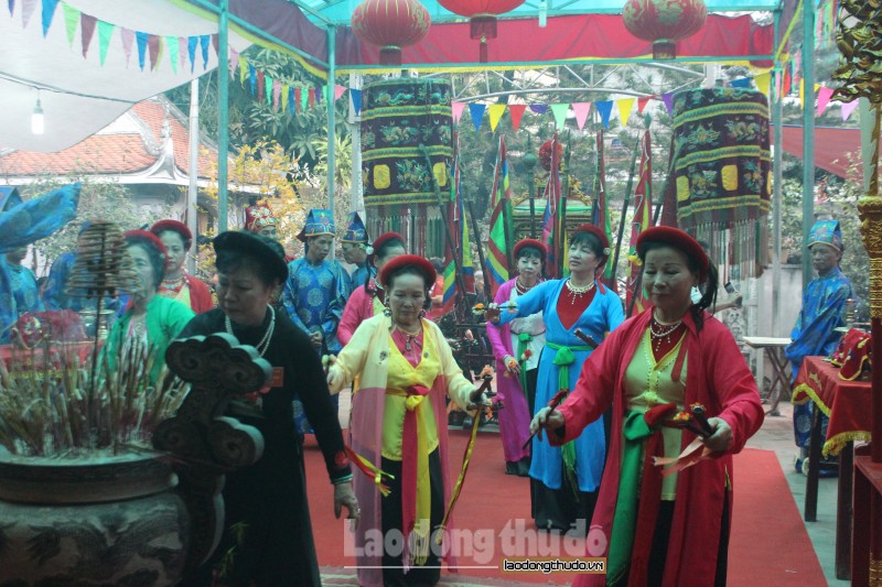 Đón Tết ở Hà Nội nhớ đón luôn Lễ hội đền Kim Mã bạn nhé ! 7
