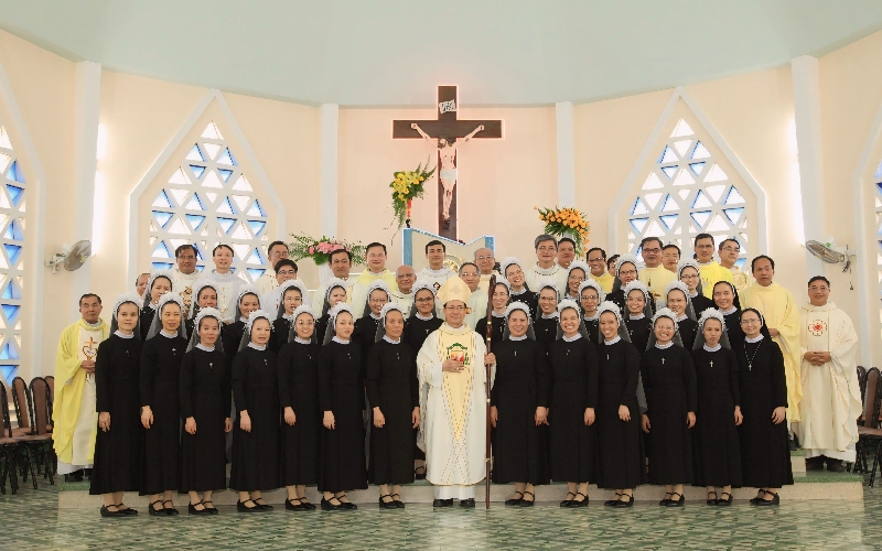 Dòng Mến Thánh Giá Thủ Thiêm: Biểu tượng tôn giáo tại Sài Gòn 4