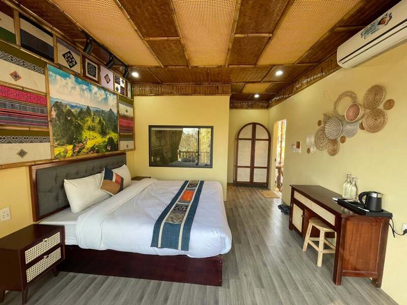 Review Dong Van Cliffside House, nhà bên vách đá sát vách phố cổ 4