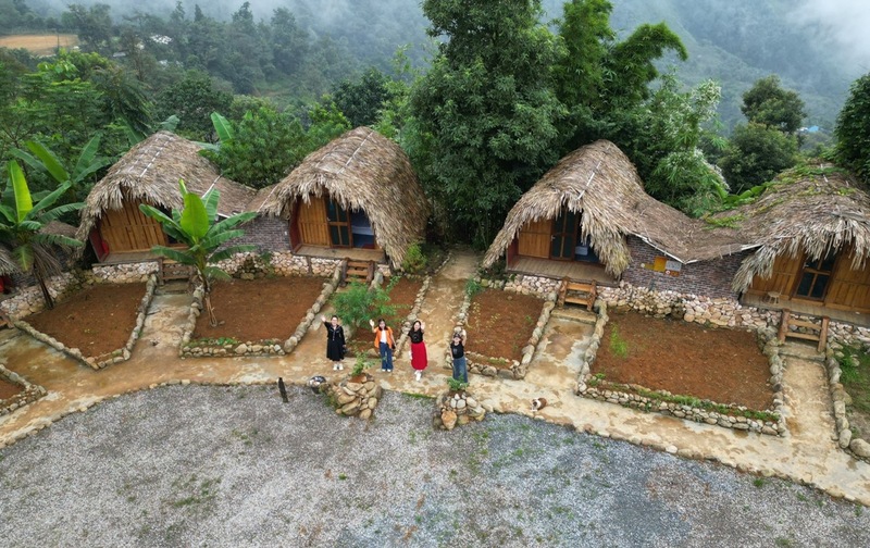 Du lịch bản Sin Suối Hồ bình yên giữa núi rừng Lai Châu 4