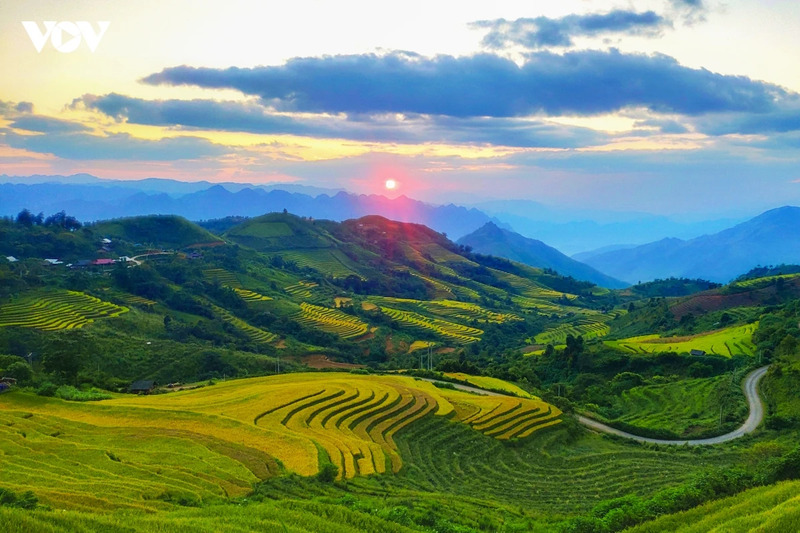 Du lịch bản Sin Suối Hồ bình yên giữa núi rừng Lai Châu 9
