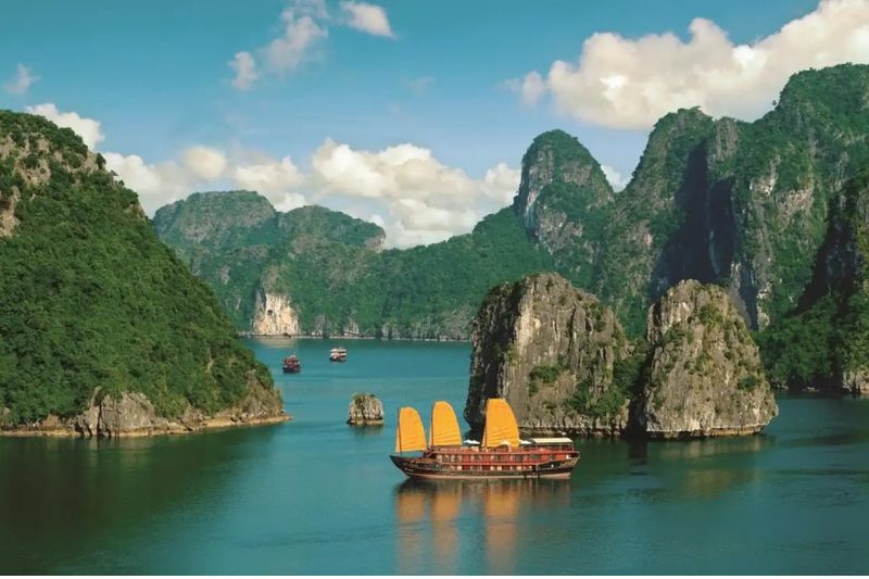 Du lịch biển Việt Nam khám phá 11 điểm đến đẹp nổi tiếng 2