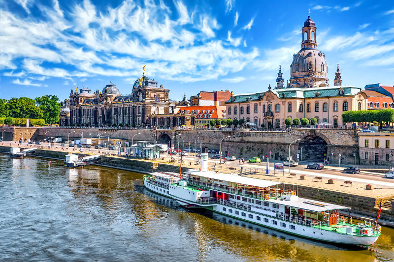 Review thành phố cổ Dresden đẹp vượt thời gian tại Đức 6