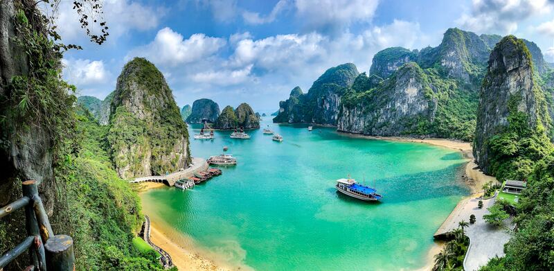 Có nên du lịch Hạ Long tháng 7 hay không và những điều bạn cần biết 2