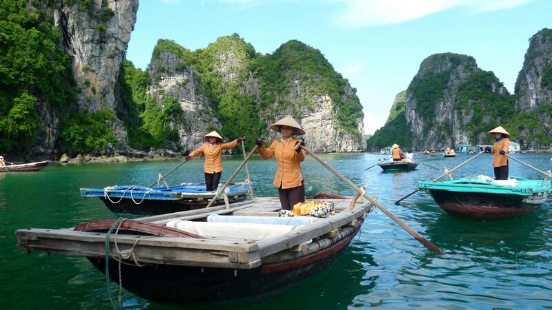 Có nên du lịch Hạ Long tháng 7 hay không và những điều bạn cần biết 12
