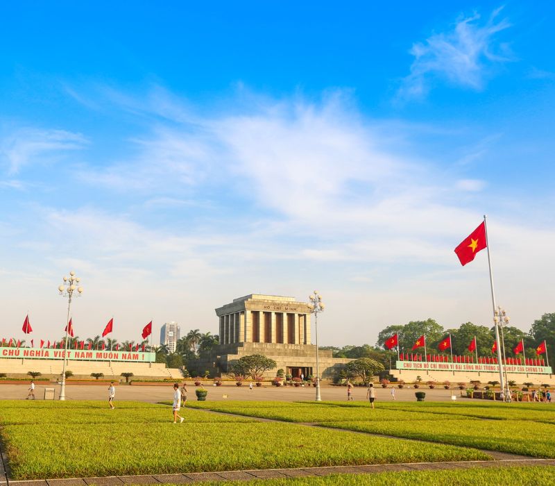 Du lịch Hà Nội tháng 8: Kinh nghiệm 'săn' mùa thu và cẩm nang khám phá Thủ đô từ A-Z 4