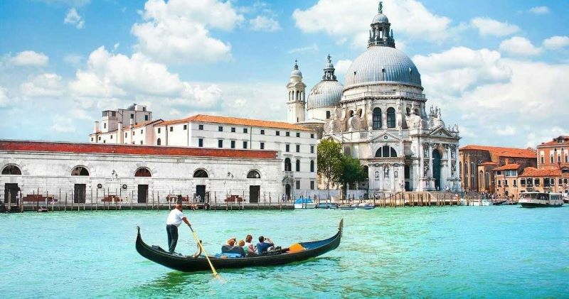 Du lịch Ý, khám phá quốc gia lãng mạn nhất thế giới 14