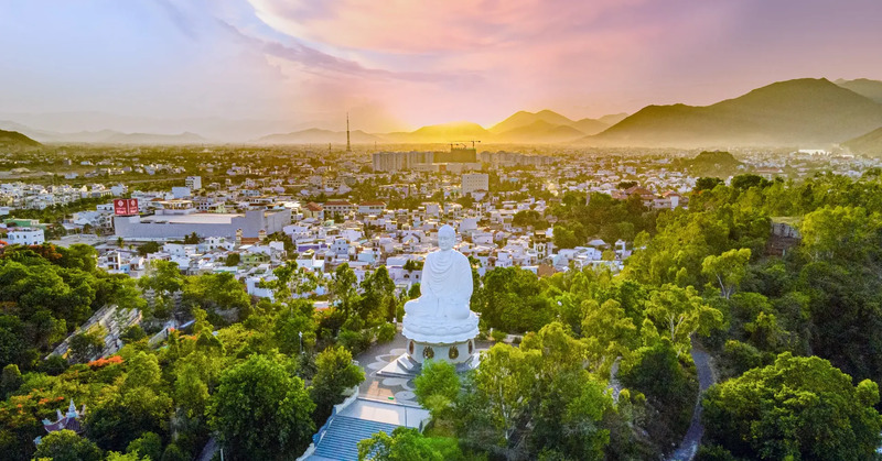 Du lịch Nha Trang tháng 7 với biển xanh, nắng vàng 11