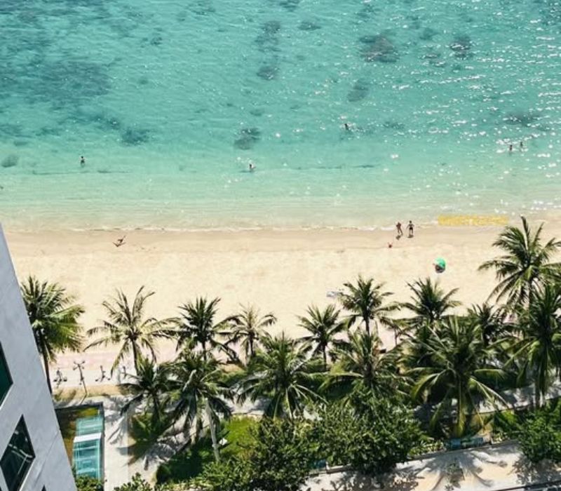 Du lịch Nha Trang tháng 7 với biển xanh, nắng vàng