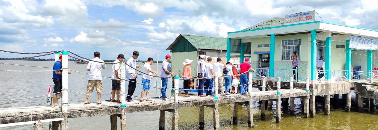 Du ngoạn Đầm Thị Tường thưởng thức cảnh đẹp sông nước Cà Mau