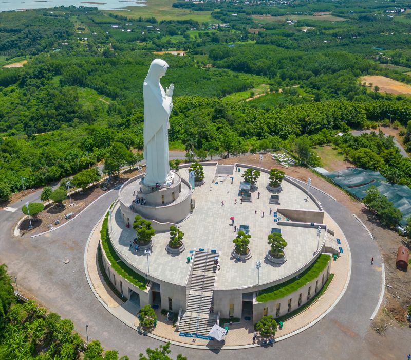 Hành hương Đức Mẹ Núi Cúi, điểm đến tâm linh ngay tại Đồng Nai 7