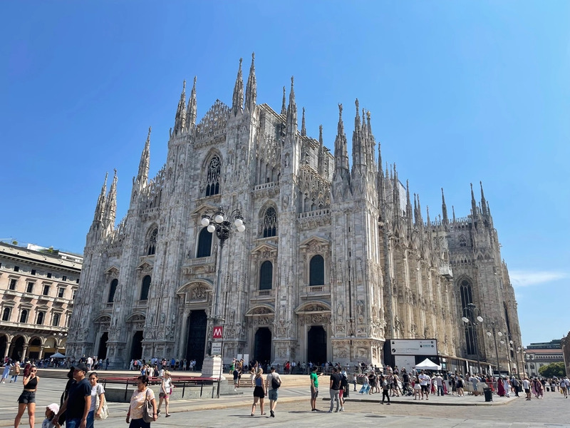 Duomo Di Milano - Đại thánh đường tráng lệ, lâu đời nhất nước Ý 7