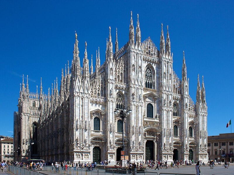 Duomo Di Milano - Đại thánh đường tráng lệ, lâu đời nhất nước Ý 2