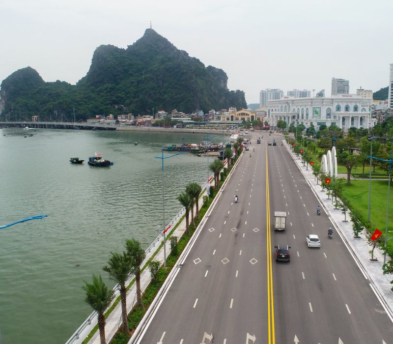 Cung đường bao biển Trần Quốc Nghiễn triệu đô đẹp nhất Hạ Long có gì? 3
