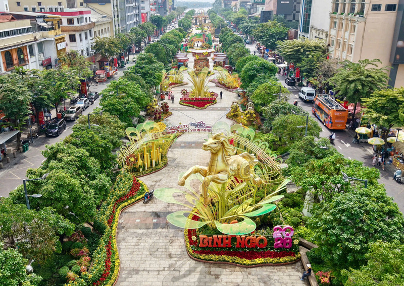 Tham quan Đường hoa Nguyễn Huệ Tết Bính Ngọ 2026 chi tiết 2