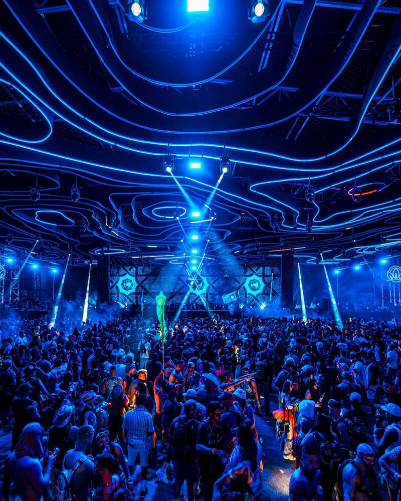Electric Daisy Carnival Las Vegas: Lịch sử, sân khấu và cẩm nang khám phá 6