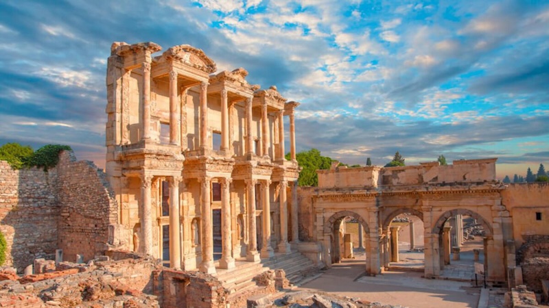 Ephesus, đất Thánh trong Sách Khải Huyền với Phúc âm Gioan 2