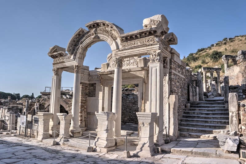 Ephesus, đất Thánh trong Sách Khải Huyền với Phúc âm Gioan 3