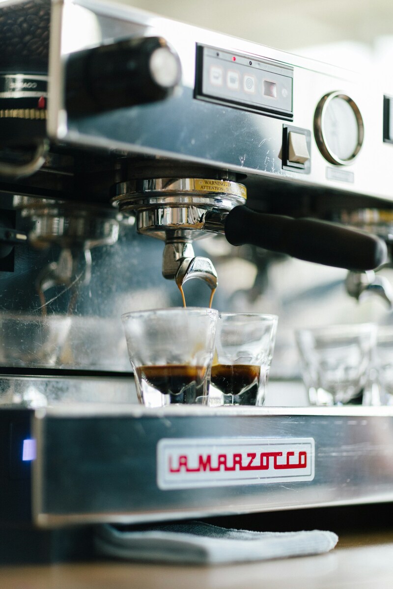 Espresso: Tinh hoa cà phê Ý chảy trong từng giọt 9