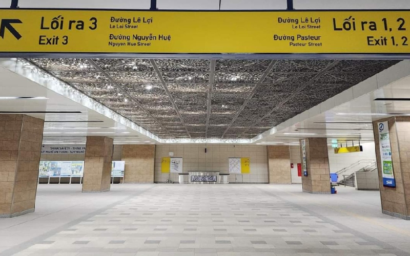 Review thực tế trải nghiệm ga Metro Nhà hát Thành phố 3