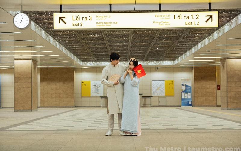 Review thực tế trải nghiệm ga Metro Nhà hát Thành phố 10