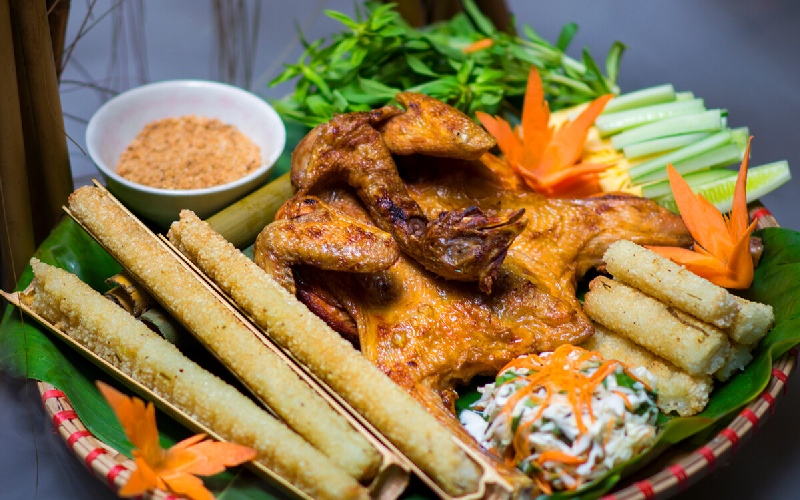 Top 10 quán gà nướng cơm lam Sài Gòn ngon nức tiếng 2