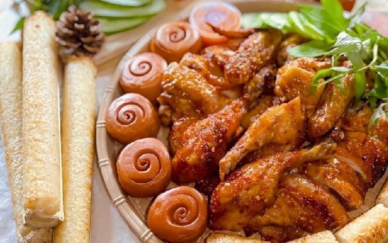 Top 10 quán gà nướng cơm lam Sài Gòn ngon nức tiếng 9