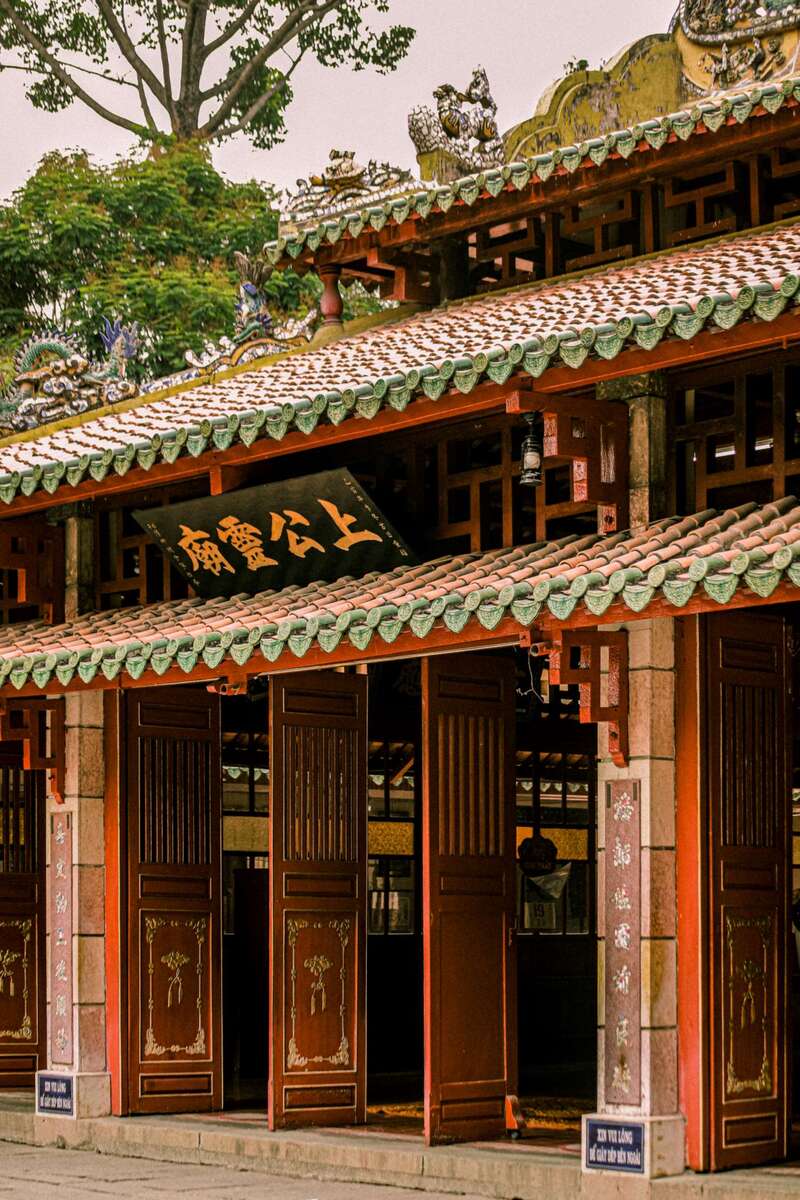 Tất tần tật về ga Tân Cảng: Cách đi và địa điểm vui chơi gần đó 11