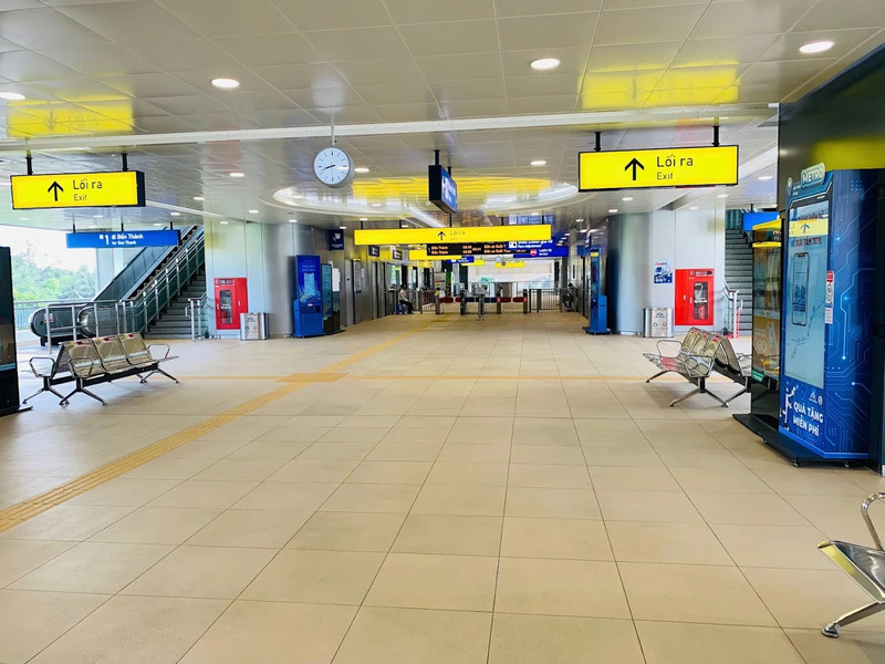 Ga Văn Thánh có gì? Trải nghiệm thực tế & địa điểm ăn chơi gần ga 4