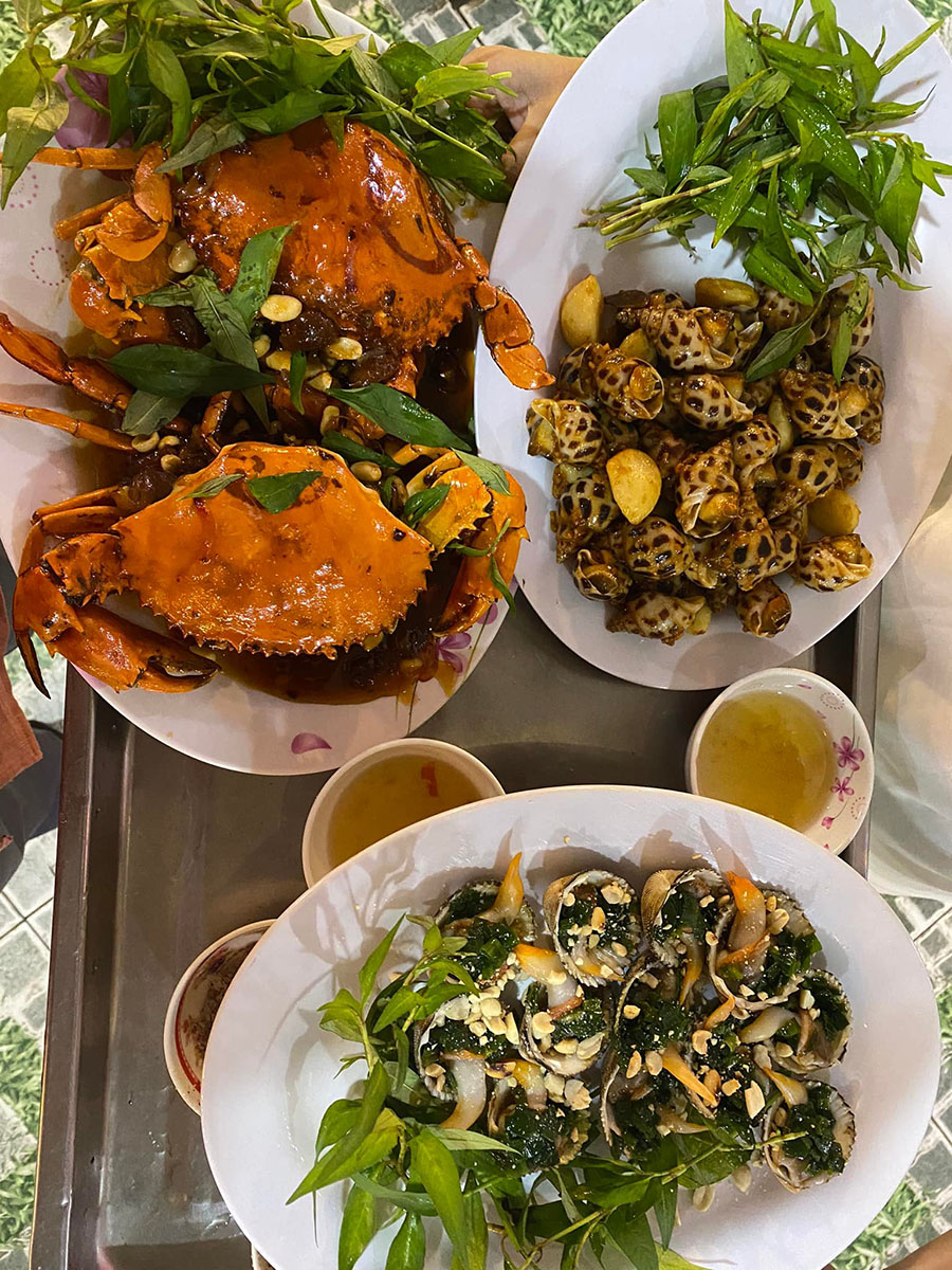 Ghé ẩm thực hải sản Hoàng Hổ thưởng thức món ngon ba miền 7