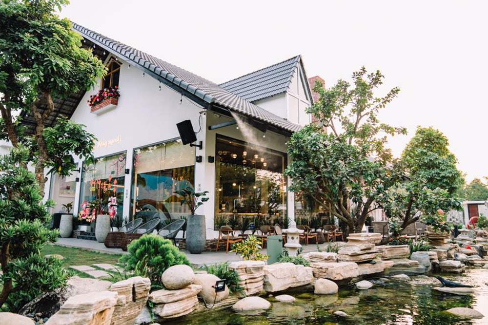 Ghé Đồng Xanh Cafe thưởng thức không gian sân vườn đẹp nhất Bình Phước 2