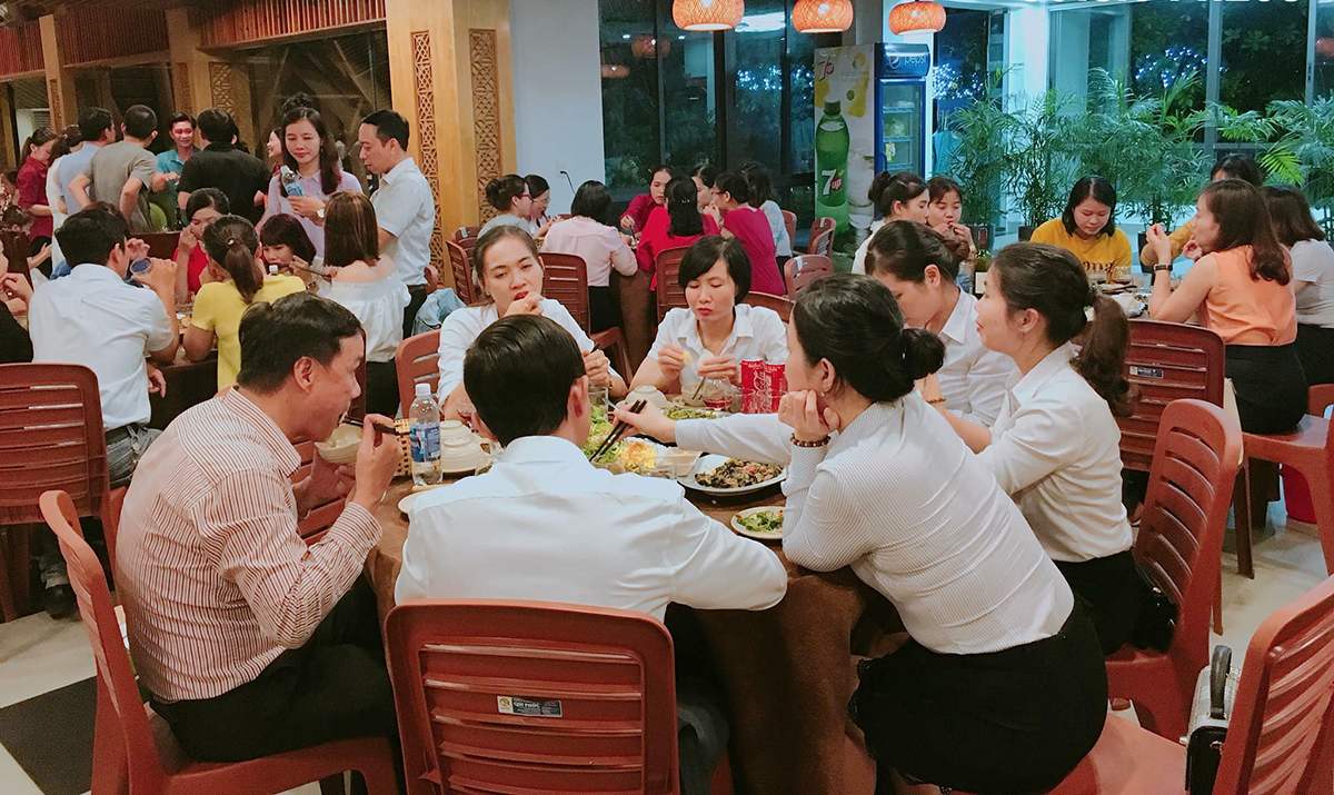 Ghé Kim Tuyến Restaurant tận hưởng không gian ẩm thực sang trọng, tinh tế 4