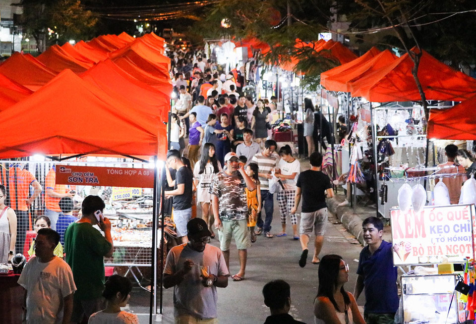 Ghé ngay chợ đêm Sơn Trà Đà Nẵng, thưởng thức mỹ vị thành phố biển 5