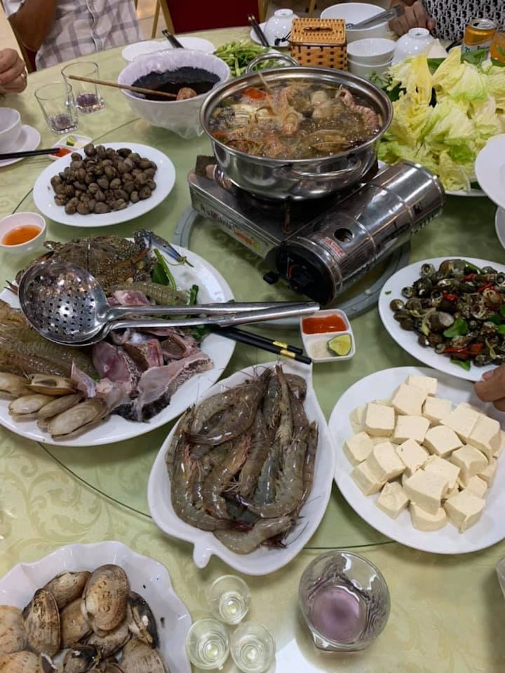 Ghé Nhà hàng Lâm Hải để thưởng thức lẩu nướng ngon ‘đỉnh chóp’ 5