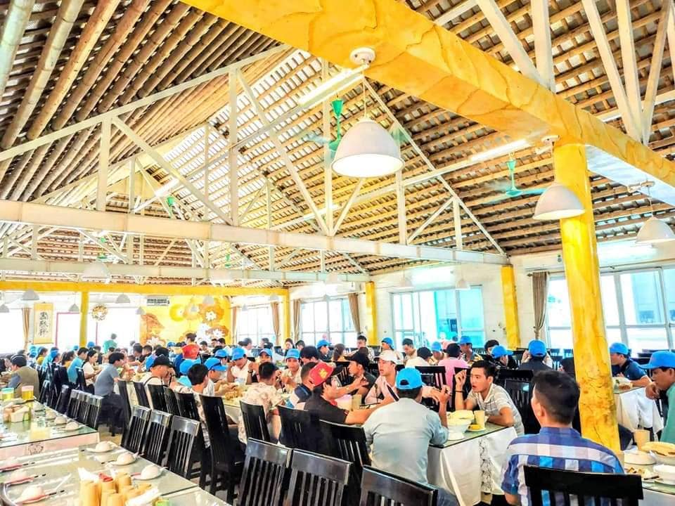 Ghé Nhà hàng Thăng Long thưởng thức đặc sản dê núi Ninh Bình 3