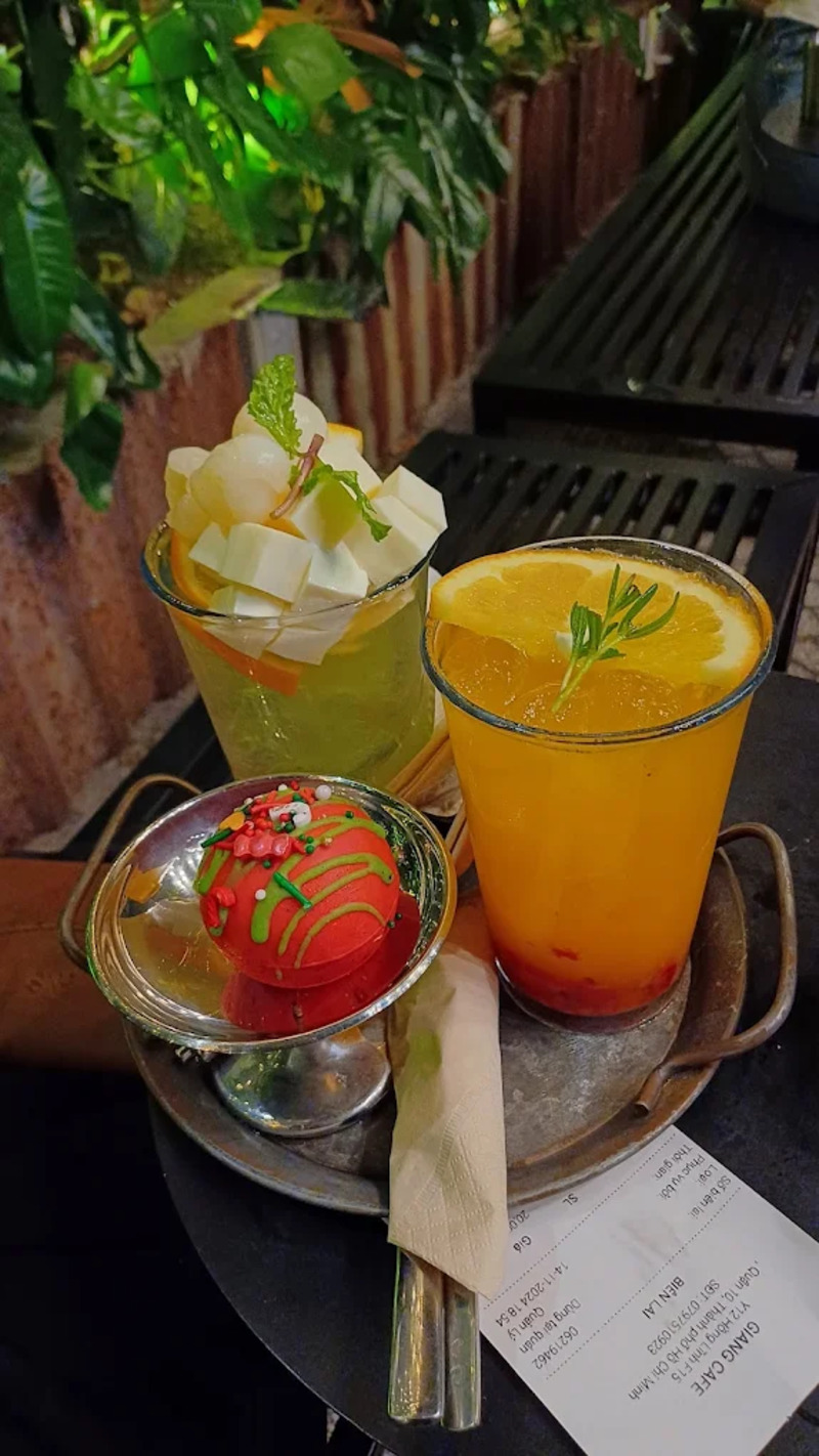 Giang Cafe: Tìm về không gian cổ điển nhưng không kém phần thời thượng 7