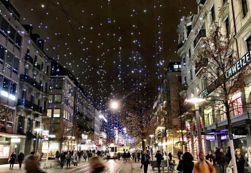 Bahnhofstrasse: Con phố mua sắm nổi tiếng bậc nhất Zurich 9