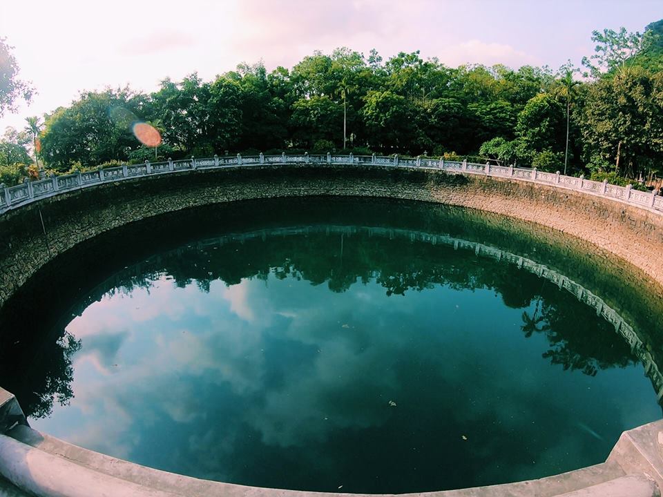 Giếng Ngọc Ninh Bình lớn nhất Việt Nam và không bao giờ cạn 2