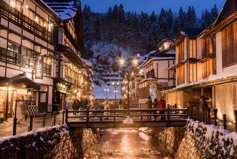 Ginzan Onsen thị trấn suối nước nóng cổ tích mùa đông Nhật Bản 2