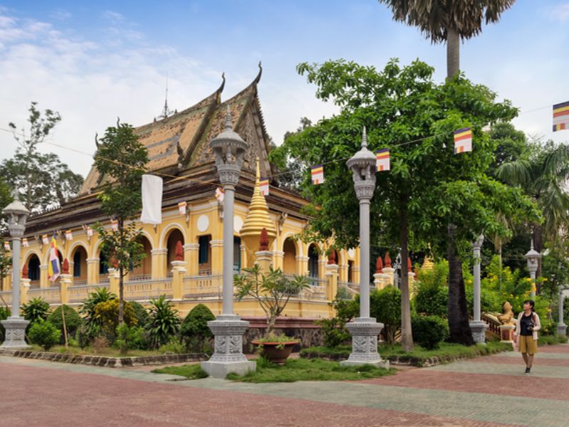 Khám phá chùa Ông Mẹt: Nét độc đáo trong văn hóa Khmer Nam Bộ 2