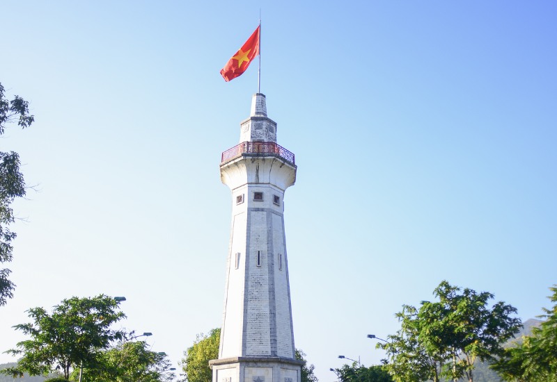 Cột cờ Lũng Pô, Lào Cai: Giao điểm giữa đất trời biên giới tổ quốc 2
