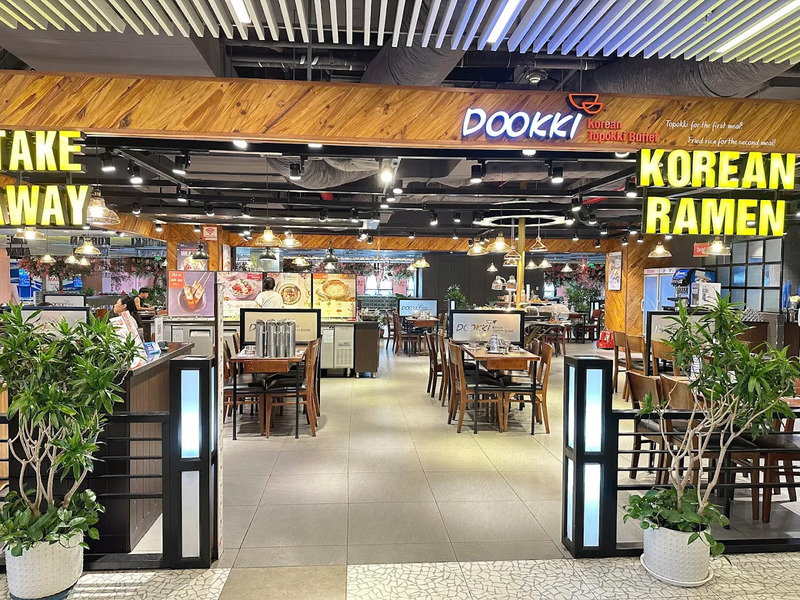 Gold Coast Mall Nha Trang: Thiên đường mua sắm, ẩm thực và giải trí giữa phố biển 9