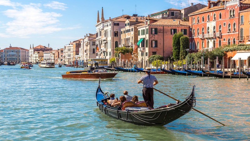 Gondolas: Chiếc thuyền 'quốc dân' tại thành phố nổi Venice 8